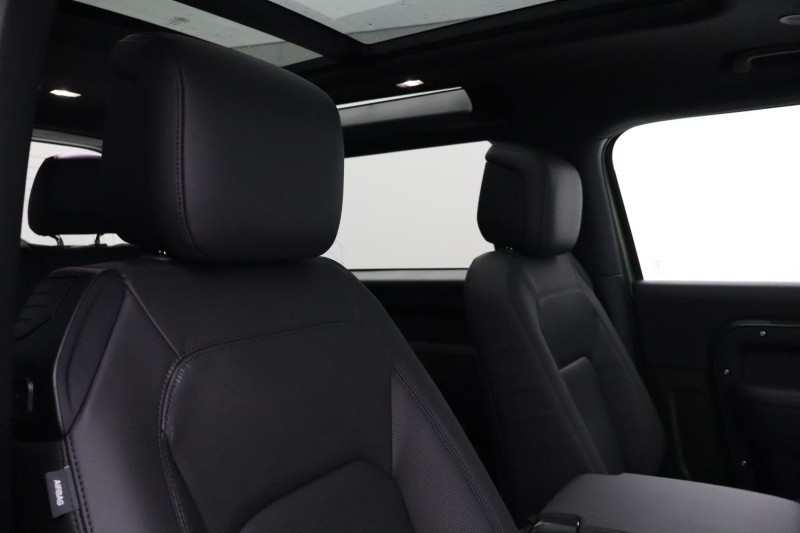  LAND ROVER DEFENDER 3.0 D350 X-Dynamic HSE 90 3dr Auto 5432907