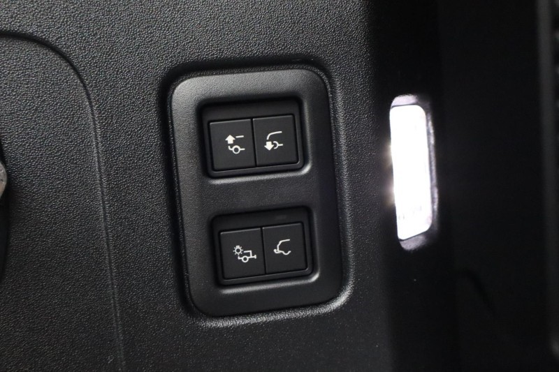  LAND ROVER DEFENDER 3.0 D350 X-Dynamic HSE 90 3dr Auto 5432892
