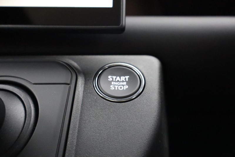  LAND ROVER DEFENDER 3.0 D350 X-Dynamic HSE 90 3dr Auto 5432950