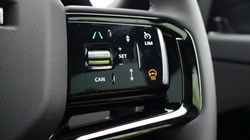 LAND ROVER RANGE ROVER EVOQUE 2.0 D200 Hoxton Edition 5dr Auto 5609313