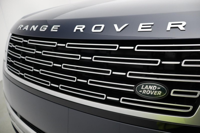  LAND ROVER RANGE ROVER 3.0 P550e Autobiography 4dr Auto 5613998