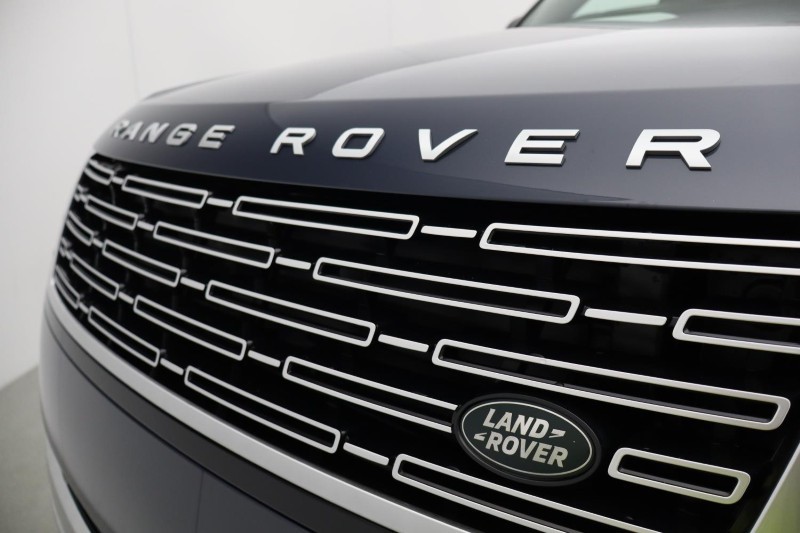  LAND ROVER RANGE ROVER 3.0 P550e Autobiography 4dr Auto 5613997