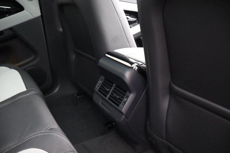  LAND ROVER RANGE ROVER EVOQUE 2.0 D200 Hoxton Edition 5dr Auto 5550448