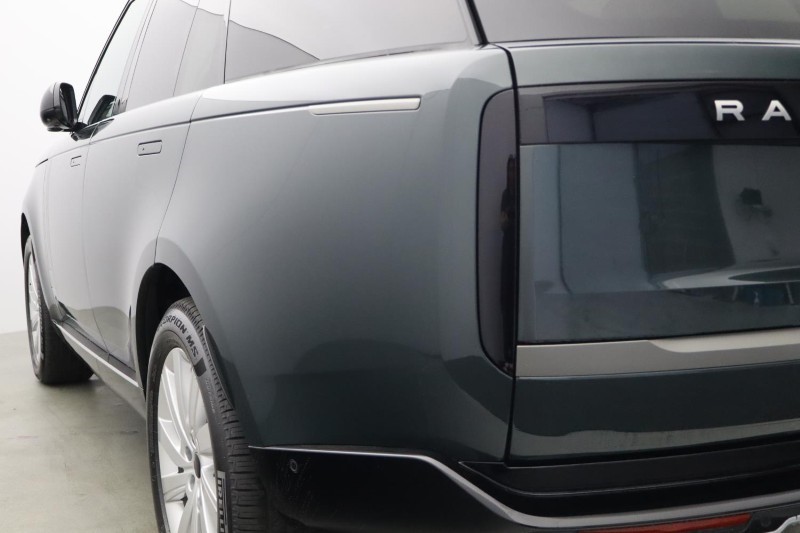  LAND ROVER RANGE ROVER 3.0 D300 SE 4dr Auto 5489347