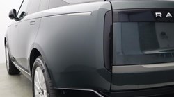 LAND ROVER RANGE ROVER 3.0 D300 SE 4dr Auto 5489347
