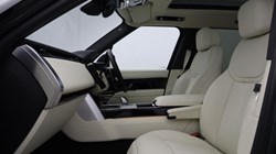 LAND ROVER RANGE ROVER 3.0 D300 SE 4dr Auto 5489359