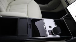 LAND ROVER RANGE ROVER 3.0 D300 SE 4dr Auto 5489406
