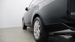 LAND ROVER RANGE ROVER 3.0 D300 SE 4dr Auto 5489349