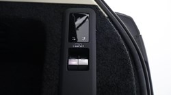 LAND ROVER RANGE ROVER 3.0 D300 SE 4dr Auto 5489356