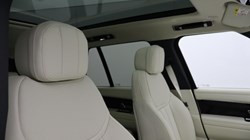 LAND ROVER RANGE ROVER 3.0 D300 SE 4dr Auto 5489379