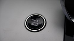 LAND ROVER RANGE ROVER 3.0 D300 SE 4dr Auto 5489405