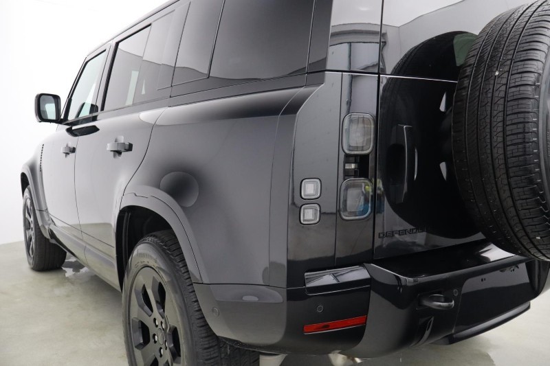  LAND ROVER DEFENDER 3.0 D250 X-Dynamic SE 110 5dr Auto [7 Seat] 5608310