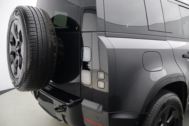  LAND ROVER DEFENDER 3.0 D250 X-Dynamic SE 110 5dr Auto [7 Seat] 5608320