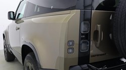 LAND ROVER DEFENDER 3.0 D250 X-Dynamic SE 90 3dr Auto 5969362