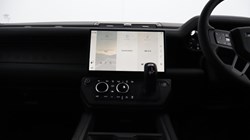 LAND ROVER DEFENDER 3.0 D250 X-Dynamic SE 90 3dr Auto 5969380