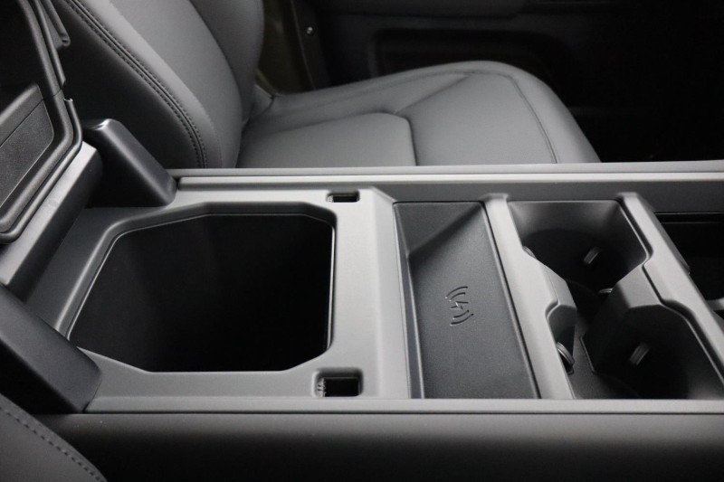 LAND ROVER DEFENDER 3.0 D250 X-Dynamic SE 90 3dr Auto 5969406