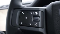 LAND ROVER DEFENDER 3.0 D250 X-Dynamic SE 90 3dr Auto 5969391