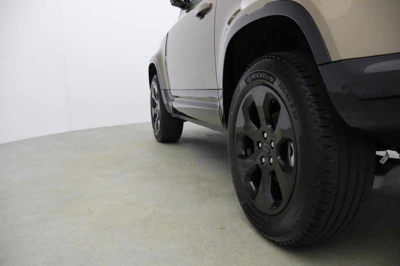 LAND ROVER DEFENDER 3.0 D250 X-Dynamic SE 90 3dr Auto 5969363
