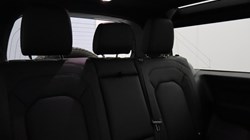 LAND ROVER DEFENDER 3.0 D250 X-Dynamic SE 90 3dr Auto 5969386