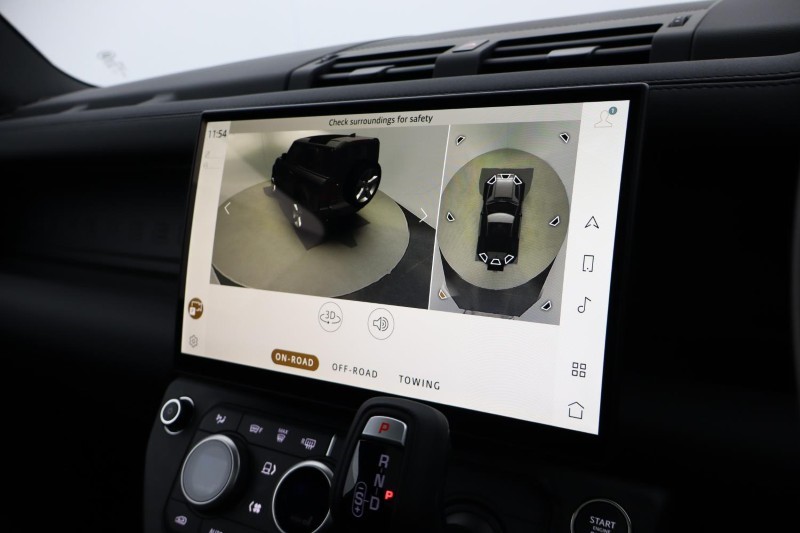 LAND ROVER DEFENDER 3.0 D250 X-Dynamic SE 90 3dr Auto 5969393