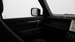 LAND ROVER DEFENDER 3.0 D250 X-Dynamic SE 90 3dr Auto 5969385