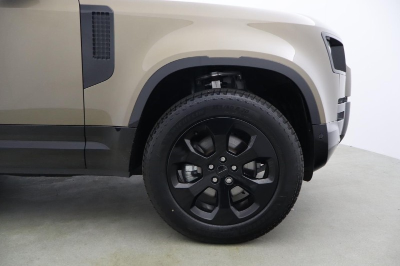LAND ROVER DEFENDER 3.0 D250 X-Dynamic SE 90 3dr Auto 5969413