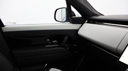 LAND ROVER RANGE ROVER SPORT 4.4 P635 V8 SV Ultimate Edition 5dr Auto 5683599