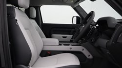 LAND ROVER DEFENDER 5.0 P525 V8 90 3dr Auto 5565947