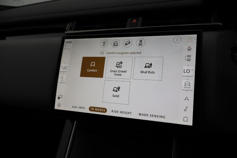  LAND ROVER RANGE ROVER VELAR 3.0 D300 MHEV Belgravia Edition Satin 5dr Auto 5599430
