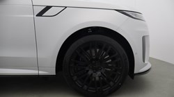 LAND ROVER RANGE ROVER SPORT 4.4 P635 V8 SV Ultimate Edition 5dr Auto 5739037