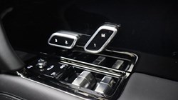 LAND ROVER RANGE ROVER SPORT 4.4 P635 V8 SV Ultimate Edition 5dr Auto 5739068
