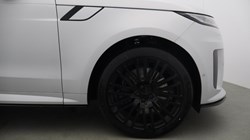 LAND ROVER RANGE ROVER SPORT 4.4 P635 V8 SV Ultimate Edition 5dr Auto 5739039