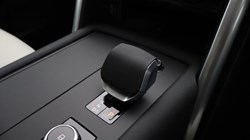 LAND ROVER DISCOVERY 3.0 D350 Gemini 5dr Auto 5615931