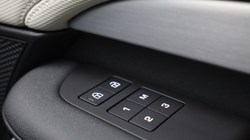 LAND ROVER DISCOVERY 3.0 D350 Gemini 5dr Auto 5615949