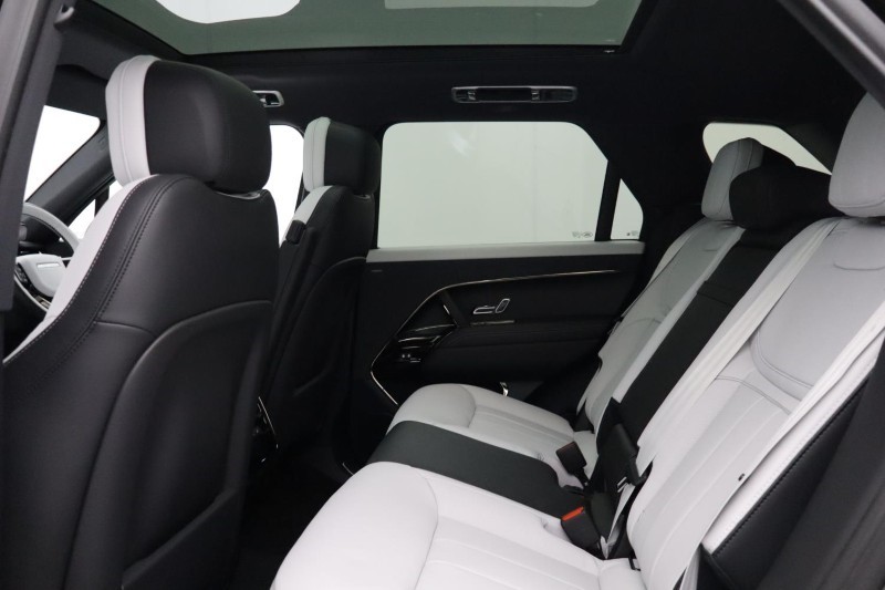  LAND ROVER RANGE ROVER SPORT 3.0 D250 Battersea Edition 5dr Auto 5655987