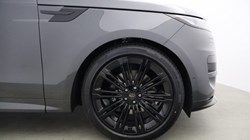 LAND ROVER RANGE ROVER SPORT 3.0 D300 Dynamic SE 5dr Auto 5938031