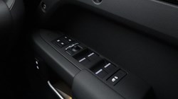 LAND ROVER DEFENDER 3.0 D250 X-Dynamic SE 110 5dr Auto 5917557