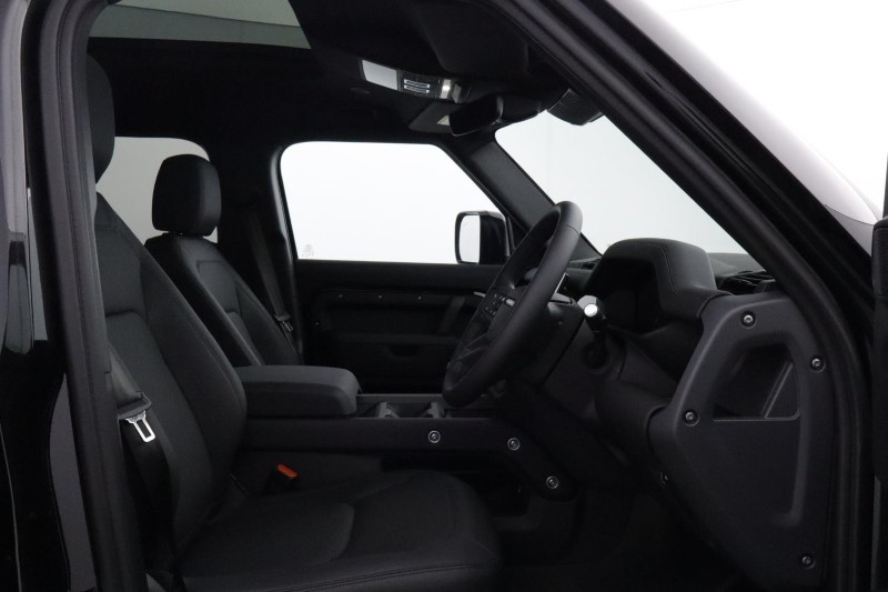  LAND ROVER DEFENDER 3.0 D250 X-Dynamic SE 110 5dr Auto 5917529