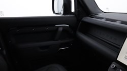 LAND ROVER DEFENDER 3.0 D250 X-Dynamic SE 110 5dr Auto 5917551
