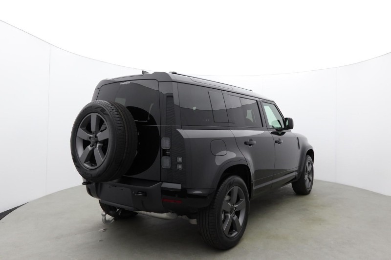  LAND ROVER DEFENDER 3.0 D250 X-Dynamic SE 110 5dr Auto 5917485