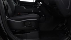 LAND ROVER DEFENDER 3.0 D250 X-Dynamic SE 110 5dr Auto 5917530
