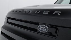 LAND ROVER DEFENDER 3.0 D250 X-Dynamic SE 110 5dr Auto 5917513