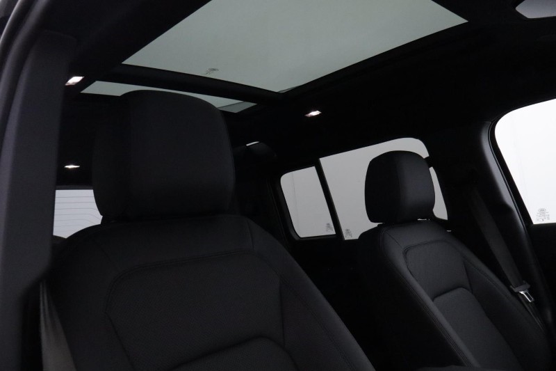  LAND ROVER DEFENDER 3.0 D250 X-Dynamic SE 110 5dr Auto 5917531