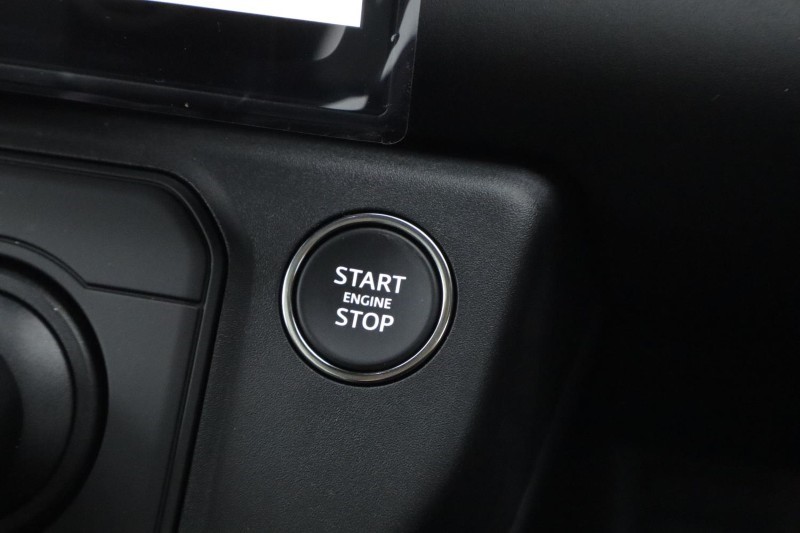  LAND ROVER DEFENDER 3.0 D250 X-Dynamic SE 110 5dr Auto 5917556