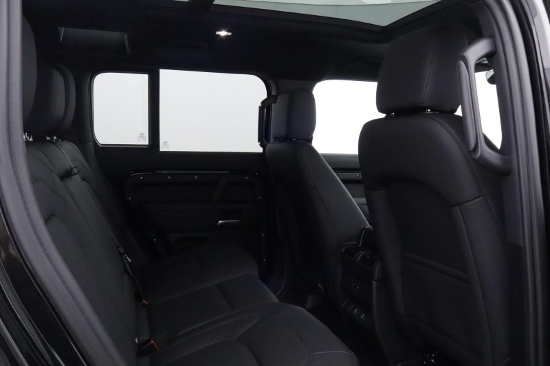  LAND ROVER DEFENDER 3.0 D250 X-Dynamic SE 110 5dr Auto 5917506