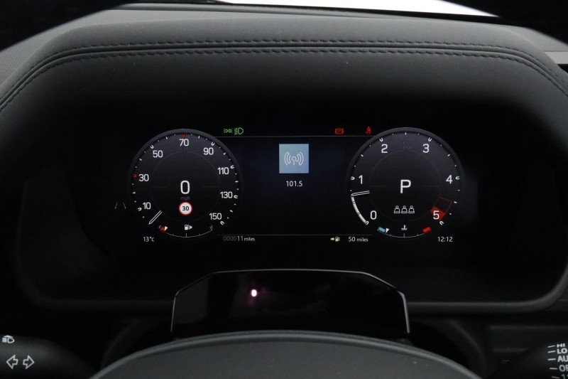  LAND ROVER DEFENDER 3.0 D250 X-Dynamic SE 110 5dr Auto 5917535