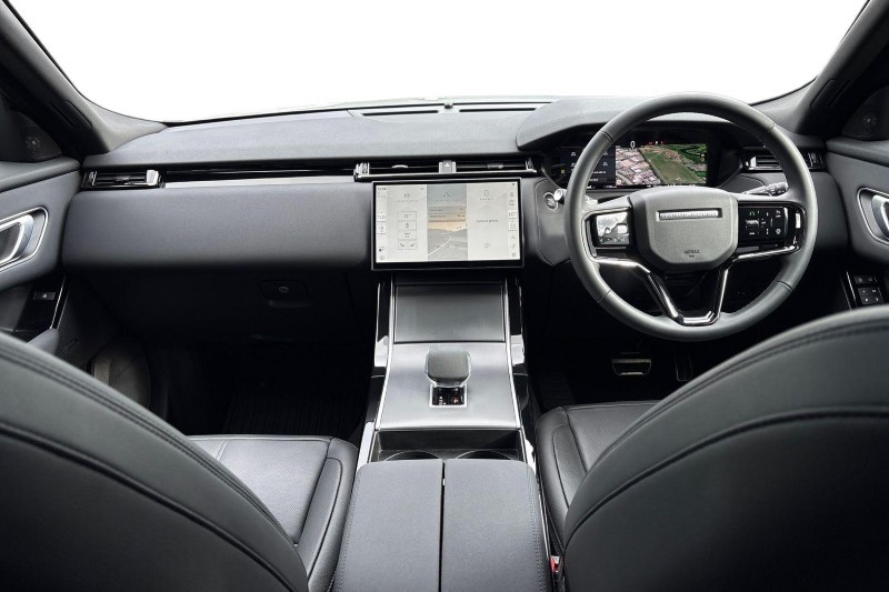 2025 (25) LAND ROVER RANGE ROVER VELAR 2.0 D200 MHEV Dynamic SE 5dr Auto 4548962