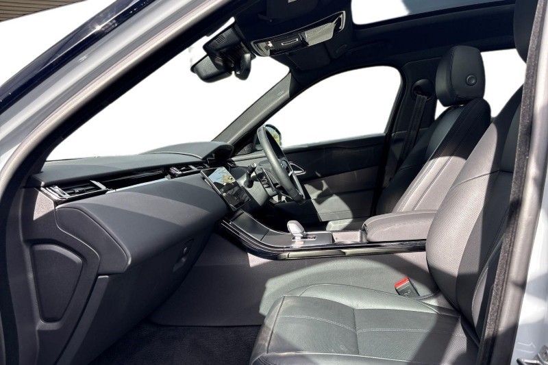 2025 (25) LAND ROVER RANGE ROVER VELAR 2.0 D200 MHEV Dynamic SE 5dr Auto 4548956