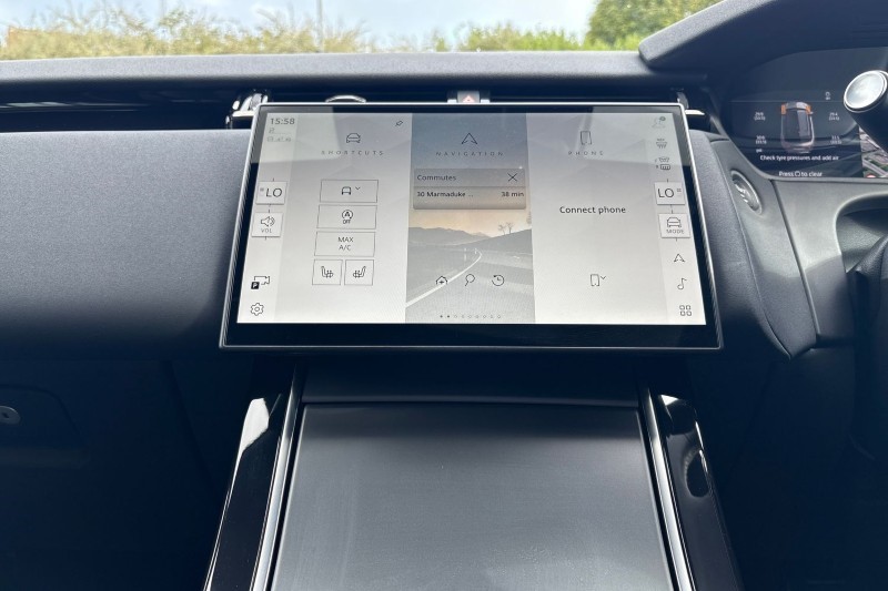 2025 (25) LAND ROVER RANGE ROVER VELAR 2.0 D200 MHEV Dynamic SE 5dr Auto 4548967