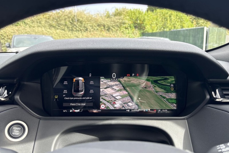 2025 (25) LAND ROVER RANGE ROVER VELAR 2.0 D200 MHEV Dynamic SE 5dr Auto 4548969